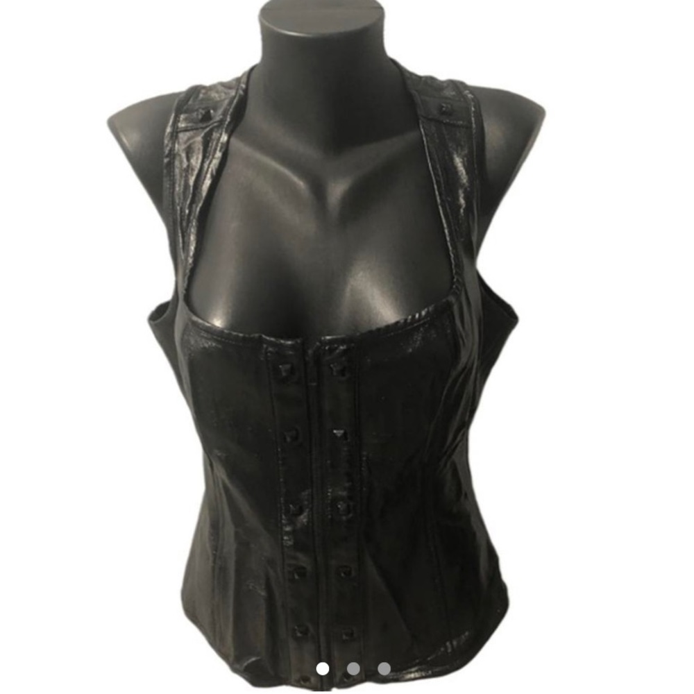 Lip service vice pvc top